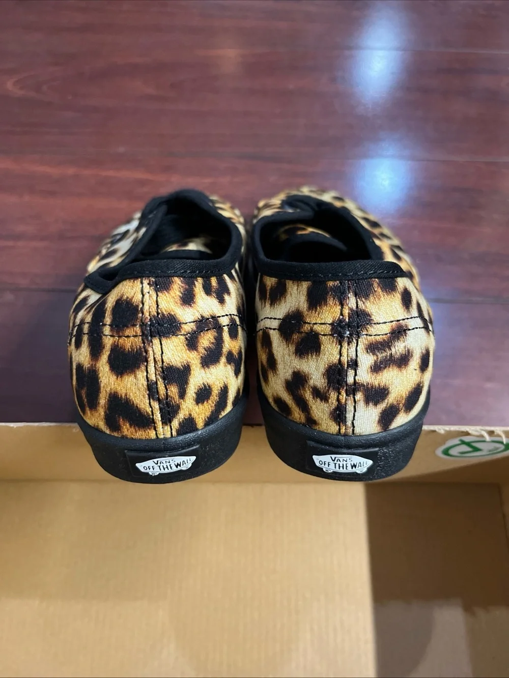 Womens 7.5 Vans Authentic Lowpro Leopard Print Low Top Shoe Sneaker New HALF BOX